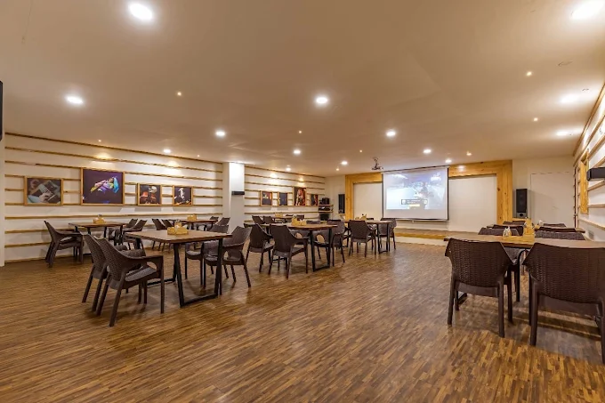 The Black Pearl Resto